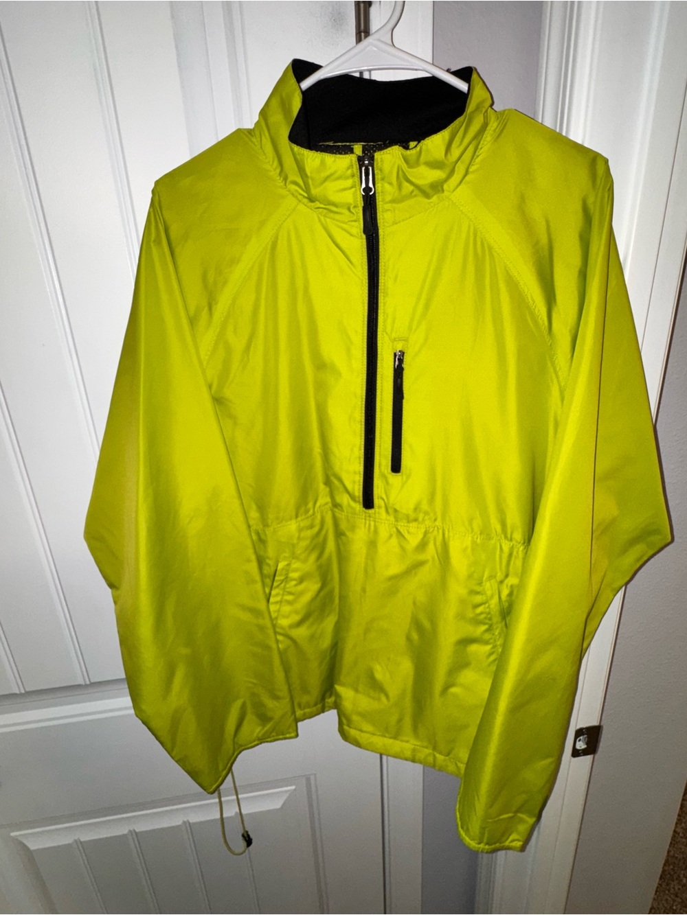 PGA TOUR Lightweight Golf Windbreaker Pullover